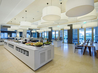 Отель TIVOLI VICTORIA 5*