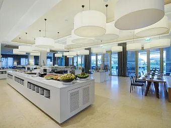 Отель TIVOLI VICTORIA 5*