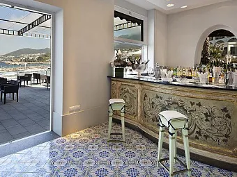  Отель L'ALBERGO DELLA REGINA ISABELLA 5* Deluxe
