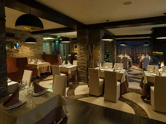 Отель VILLA ADRIANO 4*