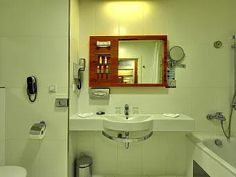 ST. JOSEPH ROYAL REGENT 4*