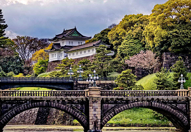 Императорский дворец. И это тоже в Токио.