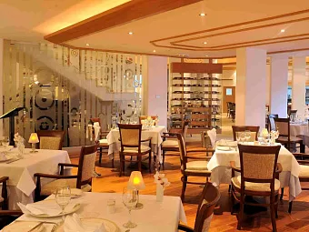  Отель CONSTANTIONOU BROS ASIMINA SUITES 5*
