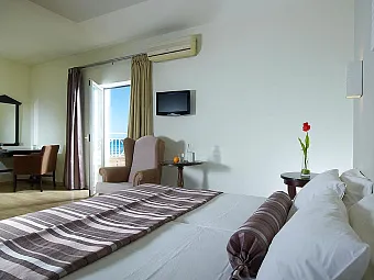 Отель GOUVES SEA & MARE HOTEL 4*