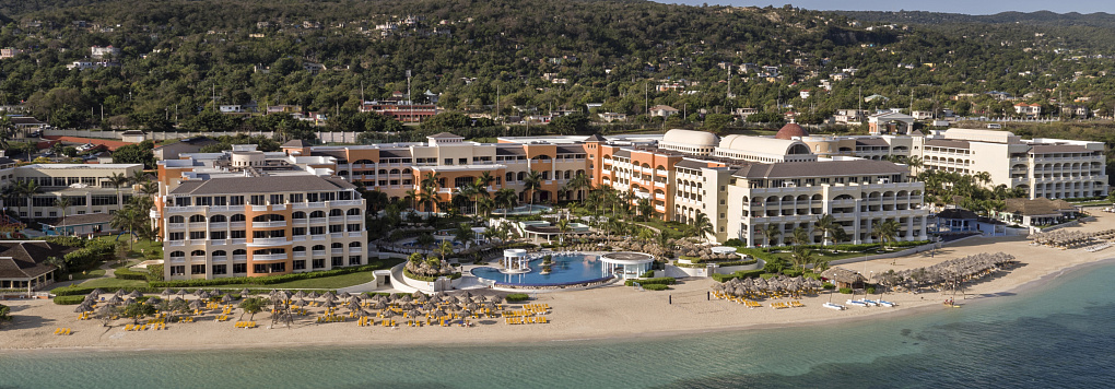 Отель IBEROSTAR SELECTION ROSE HALL SUITES 5*. Ямайка. Монтего-Бей.