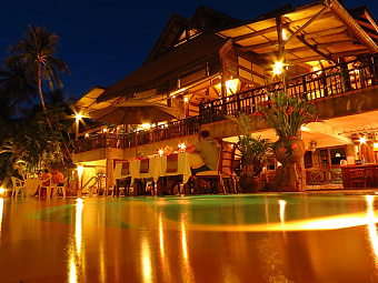 Coral Cliff Beach Resort (ex.CORAL COVE CHALET) 3*