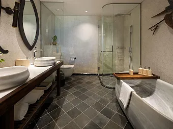 Deluxe room garden view with children themed room