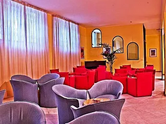 Отель ALBATROS (LETOJANNI) 3*