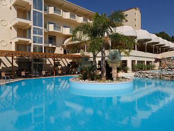 LINDOS ROYAL 4*