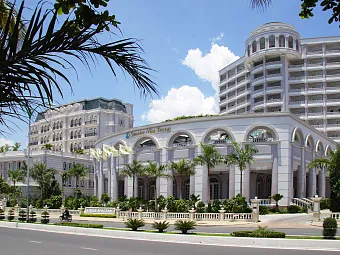 SUNRISE NHA TRANG BEACH HOTEL & SPA 5*