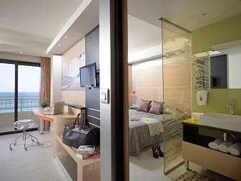 Отель ESPEROS MARE 4*