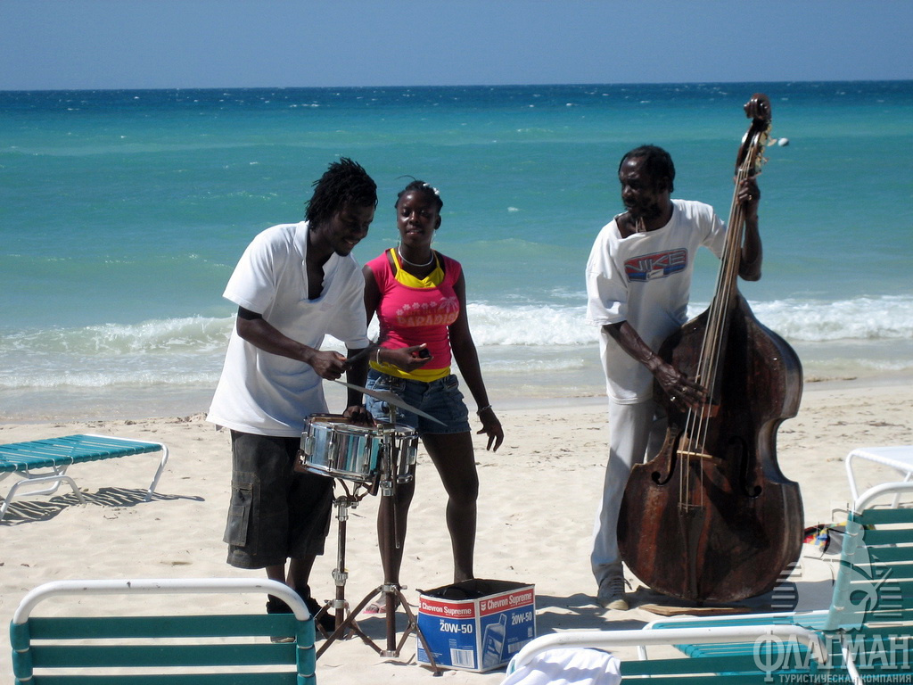 Музыка и музыканты здесь повсюду