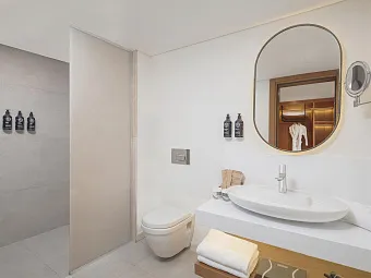 THE NORM COLLECTION DOOR'A 5*