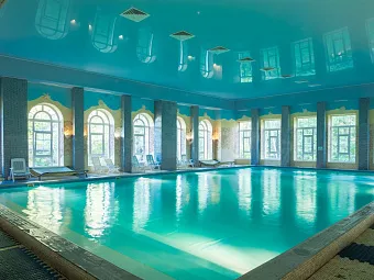  ФОРЕСТА ФЕСТИВАЛЬ ПАРК 4*, Подмосковье. Бассейн.