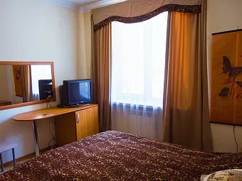 ШАТО ЛЕОПАРД 3*