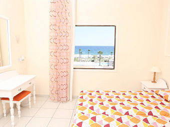   MARLITA BEACH HOTEL APTS 4*