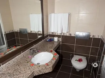 Отель QUEEN'S PARK GOYNUK 5*