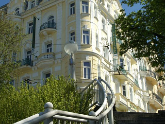   BELVEDERE SPA HOTEL 4*