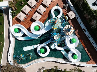 THE NORM COLLECTION DOOR'A 5*