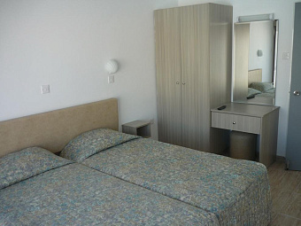   PINELOPI BEACH HOTEL APTS 3*