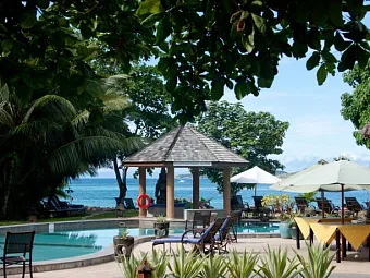 Отель CASTELLO BEACH PRASLIN 4*