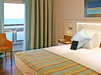   CROWN PLAZA LIMASSOL 4*, , .