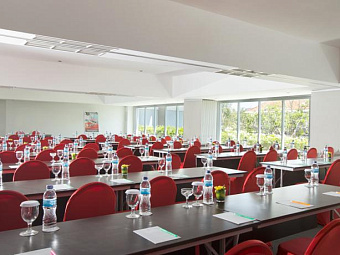 Отель IBIS STYLES BALI BENOA 3*