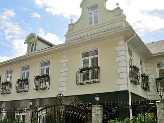 Отель GREEN HOUSE 4*