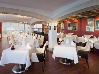 JUMEIRAH BEACH HOTEL 5*