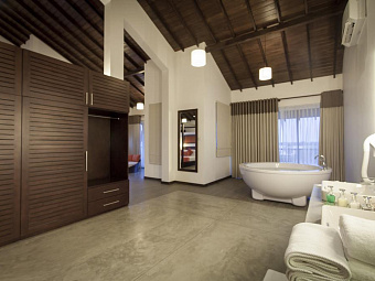 THE CALM RESORT & SPA 4*