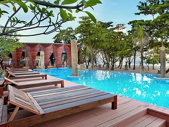 Отель GRAND INNA KUTA 4*