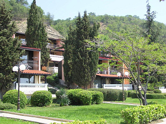   VILLAS ELENITE 4*