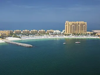 Отель DOUBLETREE BY HILTON RESORT & SPA MARJAN ISLAND 5*