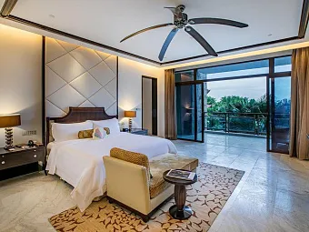 ST.REGIS SANYA YALONG BAY 5*