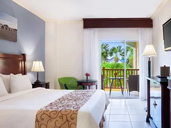 JEWEL RUNAWAY BAY BEACH & GOLF RESORT 4*