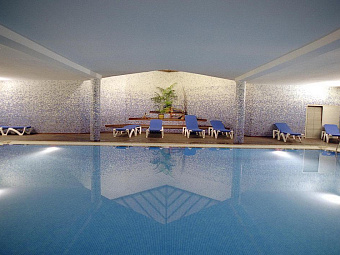 OHTELS VILLA ROMANA 4* (ех VILLA ROMANA)
