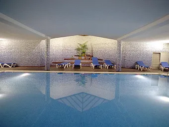 OHTELS VILLA ROMANA 4* (ех VILLA ROMANA)