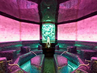 Отель AQUA DOME HOTEL 4*