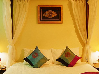 THE OLD PHUKET KARON BEACH 3*