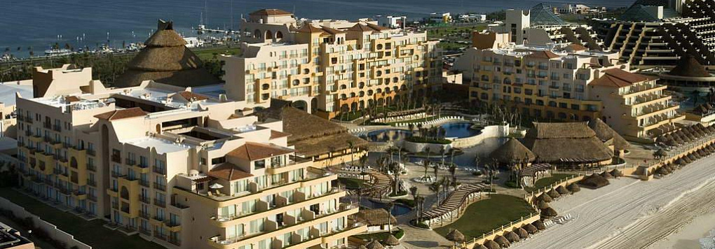 Отель FIESTA AMERICANA CONDESA 5*