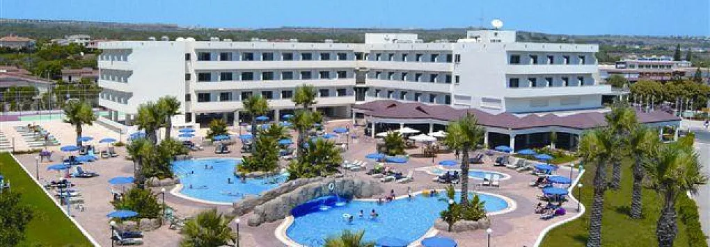 Отель NISSIANA HOTEL & BUNGALOWS 3*, Кипр, Айя-Напа.