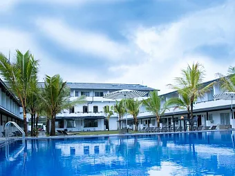Отель COCO ROYAL BEACH RESORT 3*