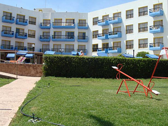   EVALENA BEACH HOTEL APTS 3*