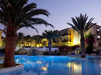 Отель MALAMA BEACH HOLIDAY VILLAGE 4*