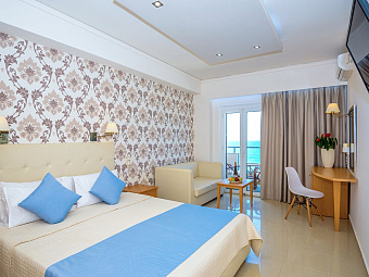 THEMIS BEACH HOTEL 4*