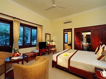 Отель GOLDEN COAST RESORT & SPA 4*
