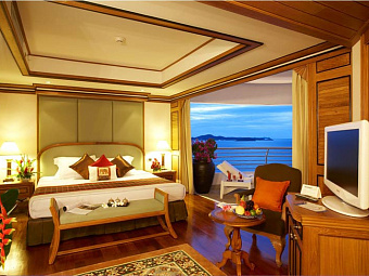  One-Bedroom Regency Suite. ROYAL CLIFF GRAND HOTEL 5 *