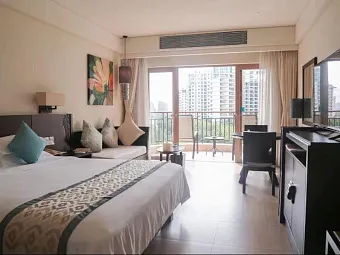 HOWARD JOHNSON RESORT SANYA BAY 5*
