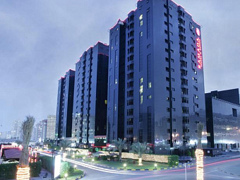  RAMADA HOTEL & SUITES 4*