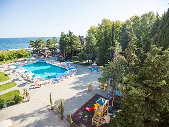 КУРОРТ-ОТЕЛЬ ДЕМЕРДЖИ 3*